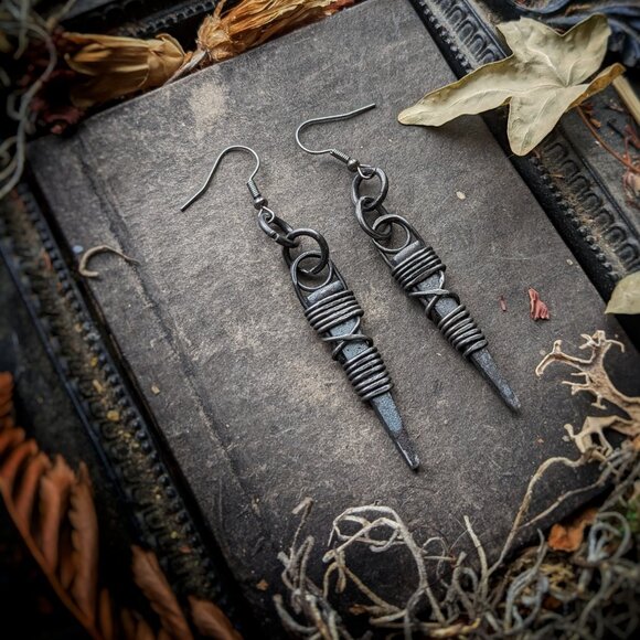 Witch Nail Earrings - Picture 4 of 6